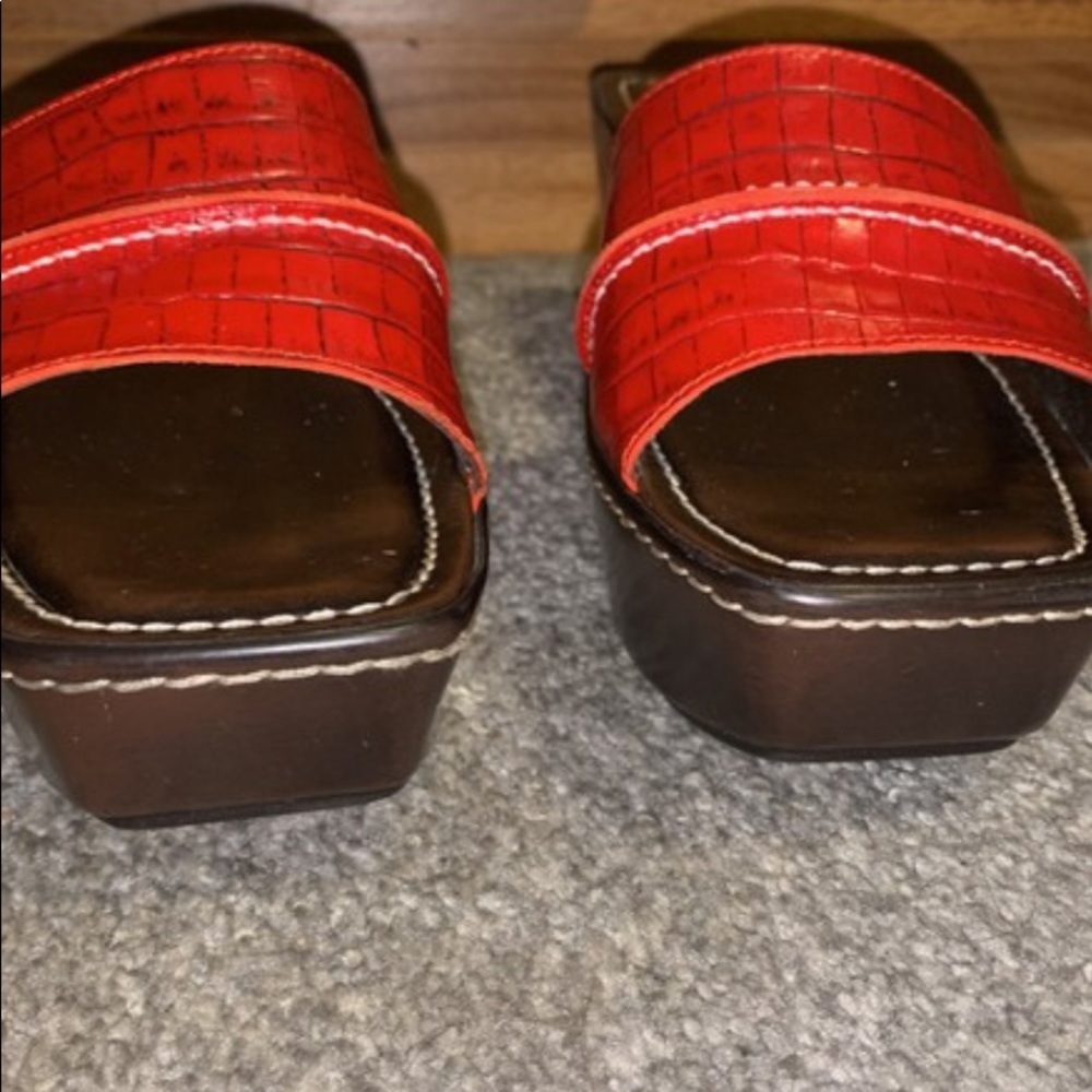 Donald J. Pliner Safari Wedge Sandal - Picture 3 of 8